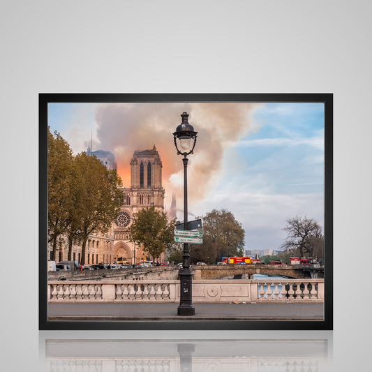 PHOTOGRAPHIE - NOTRE-DAME-DE-PARIS (cadre 40x60)